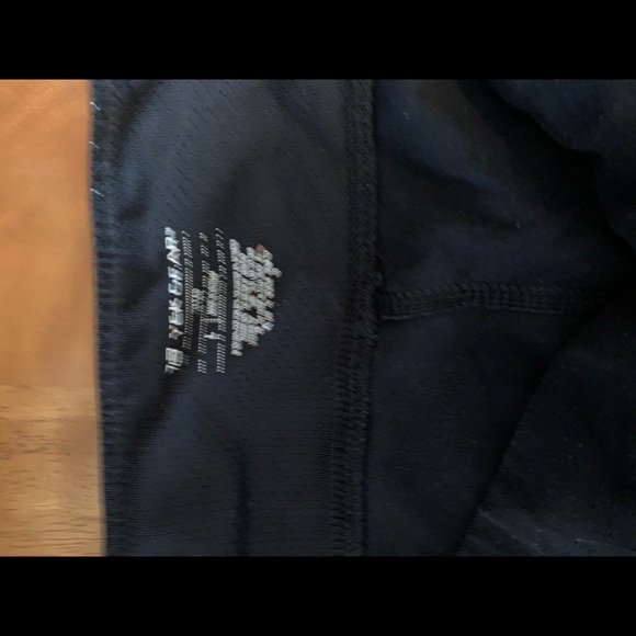 Lot of 3 Tek Gear Drytek workout capris - Picture 6 of 7